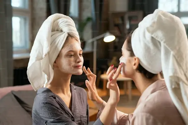 girl doing makeup