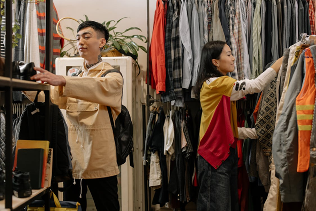 what does it mean to thrift clothes